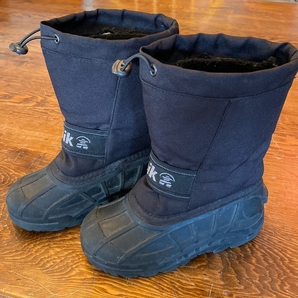 𝅺KAMIK youth snow boots